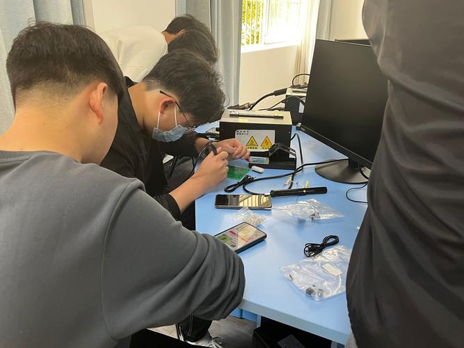 物联网科技协会组织开展焊接技术培训活动